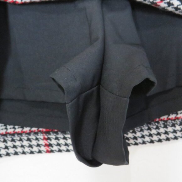 Forever 21* Women's Fully Lined Front Pockets Half Side Zip Skort~ Size Small - Picture 9 of 9